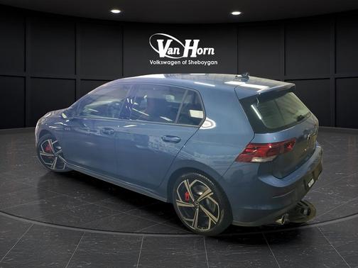 2025 Volkswagen Golf GTI 2.0T SE DSG