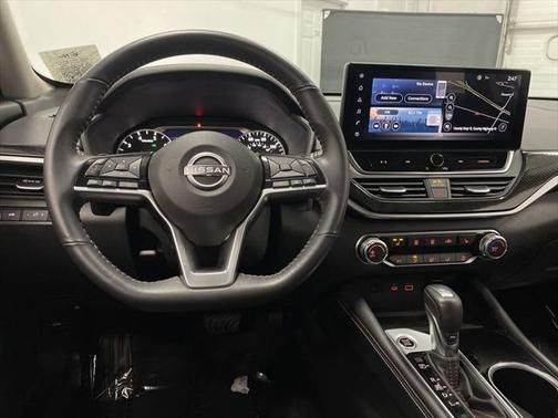2023 Nissan Altima SR Intelligent AWD