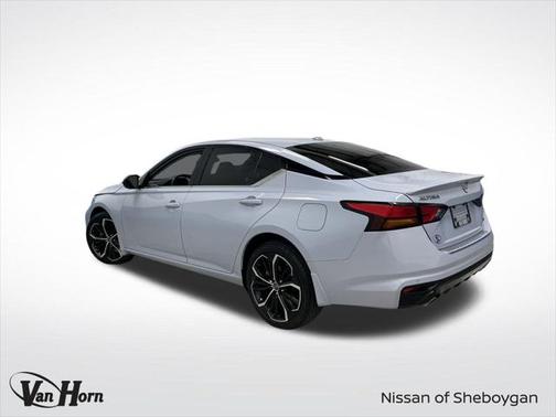 2023 Nissan Altima SR Intelligent AWD