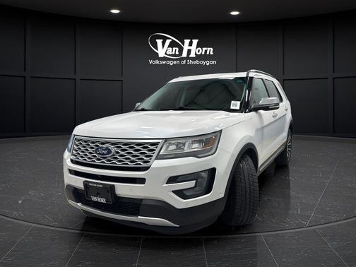 White Platinum Metallic Tri-Coat 2016 Ford Explorer Platinum