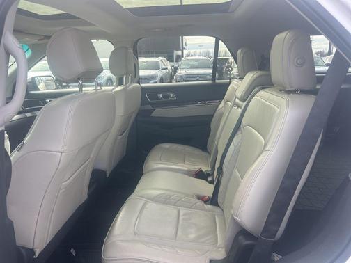 2016 Ford Explorer Platinum