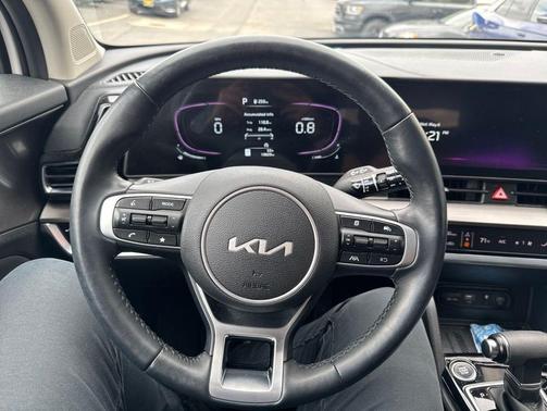 Glacial White Pearl 2023 Kia Sportage EX