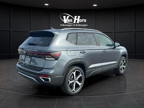 Platinum Gray Metallic 2027 Volkswagen Taos SEL