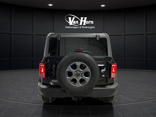 Shadow Black 2022 Ford Bronco Base
