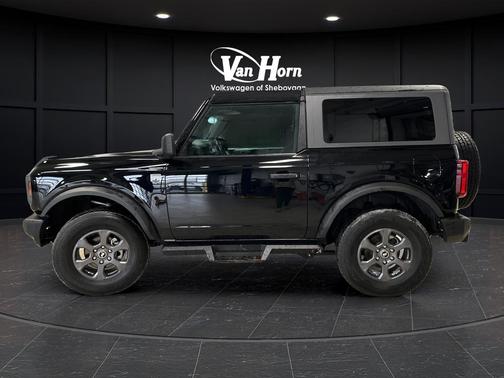 Shadow Black 2022 Ford Bronco Base