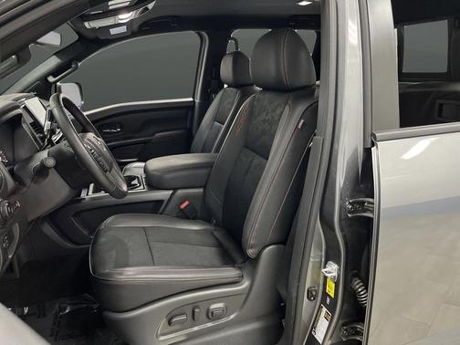 2024 Nissan Titan PRO-4X