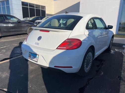 2016 Volkswagen Beetle 1.8T SE