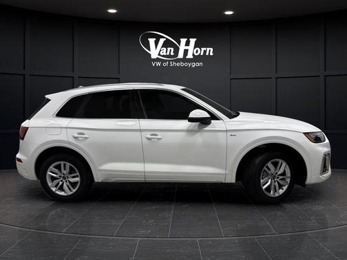 2023 Audi Q5 45 S line Premium