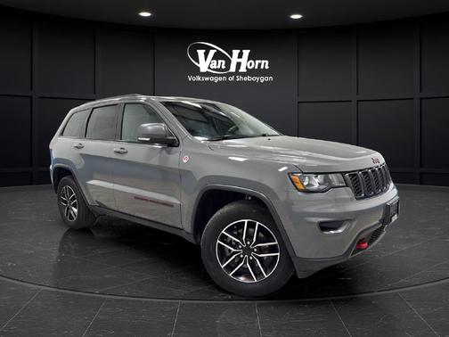 Sting-Gray Clearcoat 2019 Jeep Grand Cherokee Trailhawk
