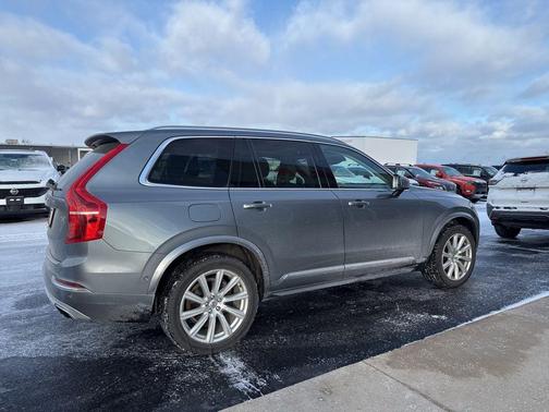 2018 Volvo XC90 T6 Inscription