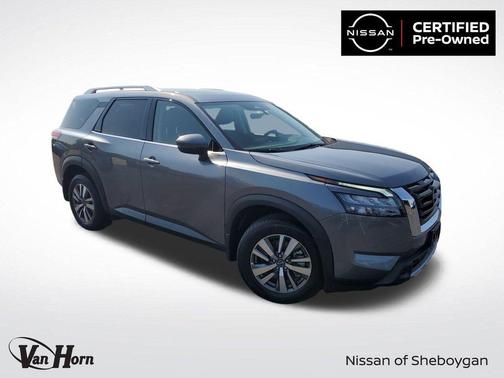 2025 Nissan Pathfinder SL 4WD