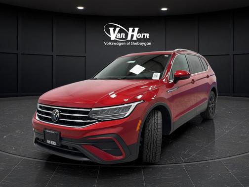 Kings Red Metallic 2024 Volkswagen Tiguan 2.0T SE 4MOTION