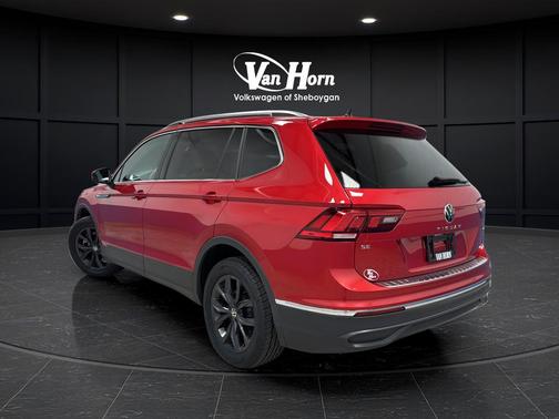 Kings Red Metallic 2024 Volkswagen Tiguan 2.0T SE 4MOTION