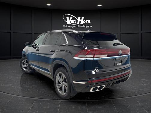 Deep Black 2024 Volkswagen Atlas Cross Sport 2.0T SEL