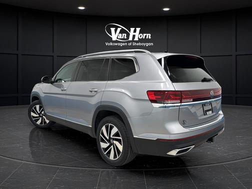 Silver Mist Metallic 2024 Volkswagen Atlas 2.0T SEL
