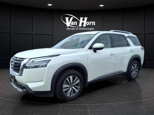 2024 Nissan Pathfinder SL 4WD