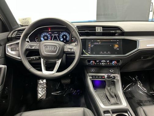 2024 Audi Q3 45 S line Premium Plus