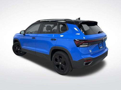 2025 Volkswagen Taos 1.5T SE Black