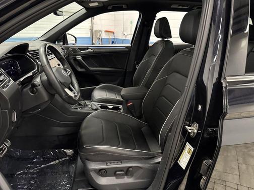 2022 Volkswagen Tiguan 2.0T SEL R-Line 4MOTION