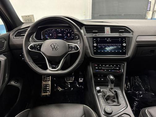 2022 Volkswagen Tiguan 2.0T SEL R-Line 4MOTION