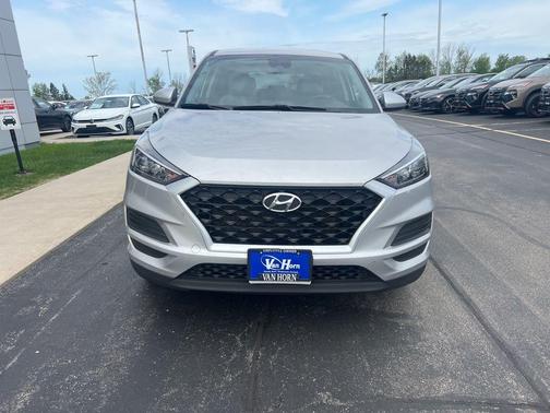 Stellar Silver 2020 Hyundai TUCSON SE