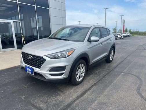 Stellar Silver 2020 Hyundai TUCSON SE