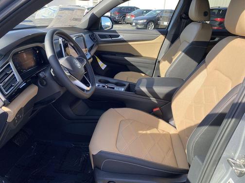 2026 Volkswagen Atlas Cross Sport 2.0T SE