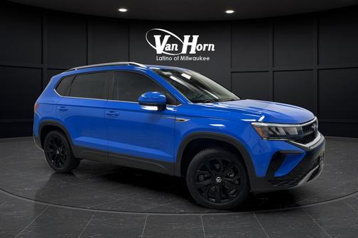 Cornflower Blue 2022 Volkswagen Taos 1.5T SE