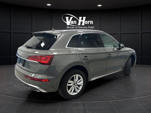 2024 Audi Q5 45 S line Premium