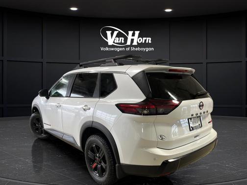 Everest White Pearl Tricoat 2026 Nissan Rogue Rock Creek