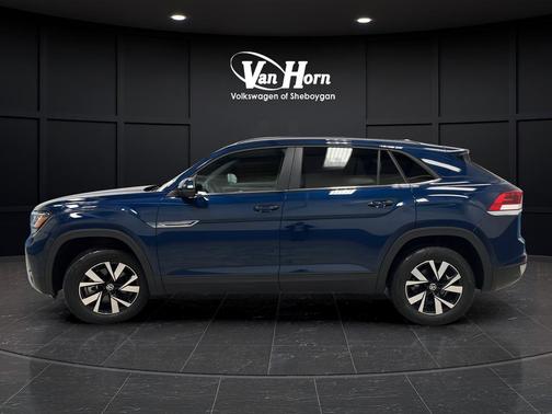 2022 Volkswagen Atlas Cross Sport 2.0T SE