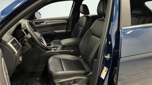 2022 Volkswagen Atlas Cross Sport 2.0T SE