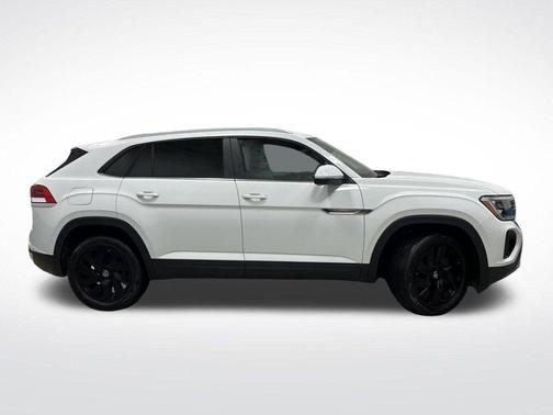 2025 Volkswagen Atlas Cross Sport 2.0T SE w/Technology 4MOTION