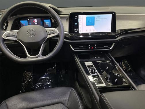 2025 Volkswagen Atlas Cross Sport 2.0T SE w/Technology 4MOTION