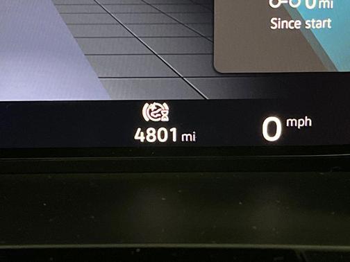 2025 Volkswagen Atlas Cross Sport 2.0T SE w/Technology 4MOTION