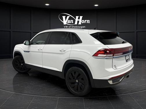 2025 Volkswagen Atlas Cross Sport 2.0T SE w/Technology 4MOTION