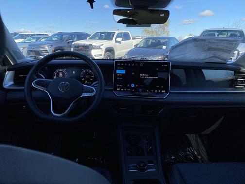 2025 Volkswagen Tiguan 2.0T SE 4MOTION