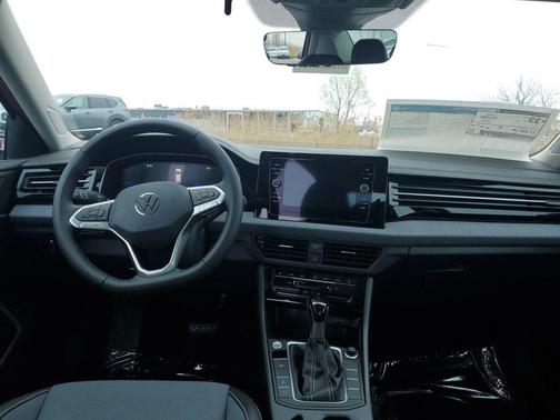 2025 Volkswagen Jetta 1.5T SE