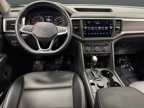 2021 Volkswagen Atlas 3.6L SE w/Technology