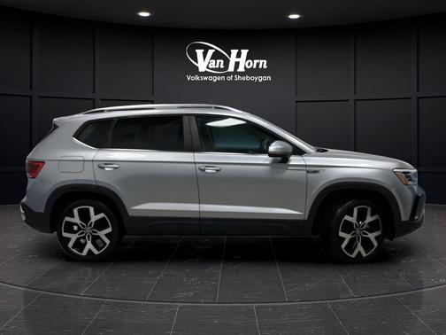 2022 Volkswagen Taos 1.5T SEL