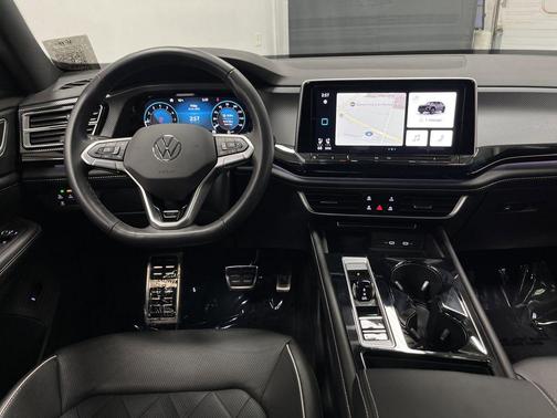 2024 Volkswagen Atlas Cross Sport 2.0T SEL Premium