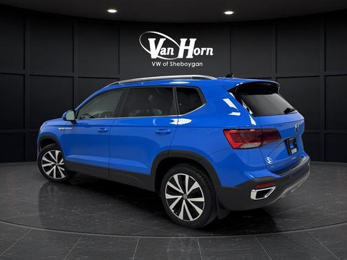 2024 Volkswagen Taos 1.5T SE