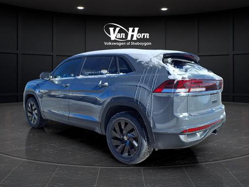 2026 Volkswagen Atlas Cross Sport 2.0T SE w/Technology 4MOTION