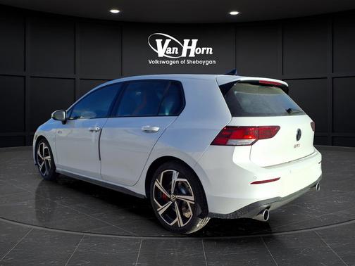 Opal White Pearl 2026 Volkswagen Golf GTI 2.0T SE DSG