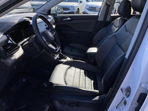 2023 Volkswagen Taos 1.5T SEL
