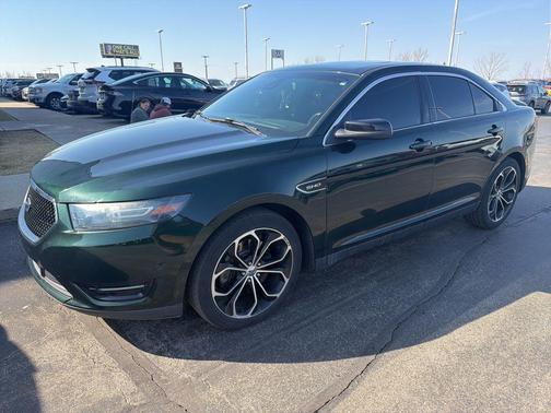 Green Gem Metallic 2013 Ford Taurus SHO