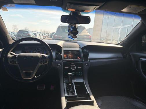 Green Gem Metallic 2013 Ford Taurus SHO