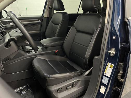 2021 Volkswagen Atlas 3.6L SE w/Technology