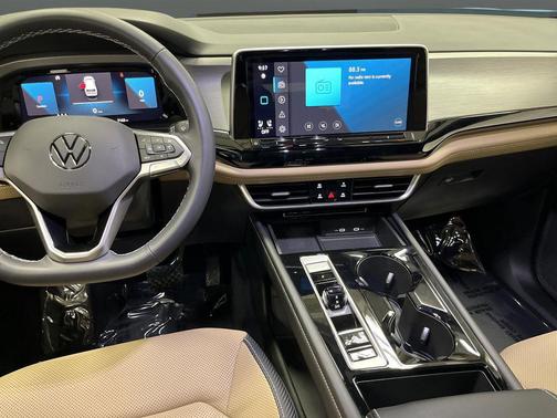 2024 Volkswagen Atlas Cross Sport 2.0T SE w/Technology 4MOTION