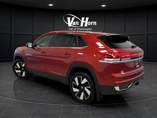 2024 Volkswagen Atlas Cross Sport 2.0T SE w/Technology 4MOTION